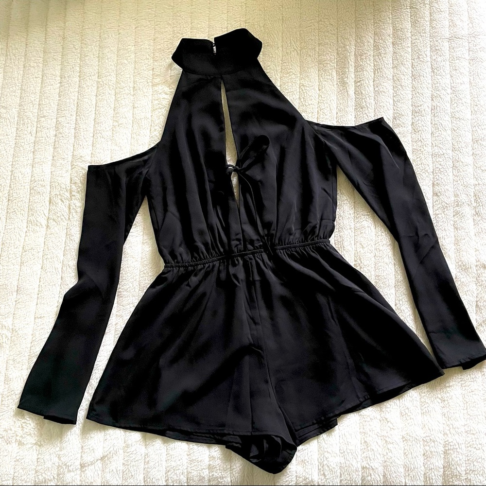 TOBI romper 🖤 size S